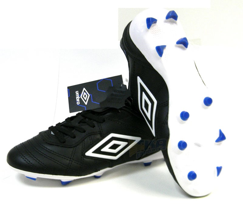 chuteira-umbro-speciali-3-pro-campo-pto-azl3