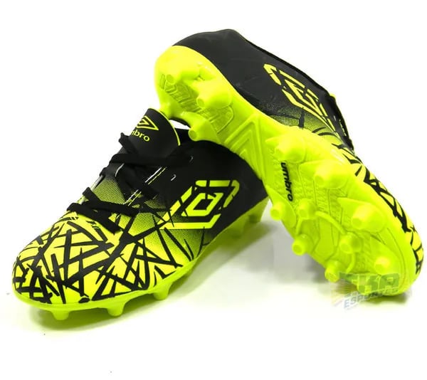 Chuteira Umbro GRASS 3 Campo pto/lim/bco Infantil