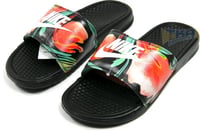 Chinelo Nike BENASSI Floral print pto