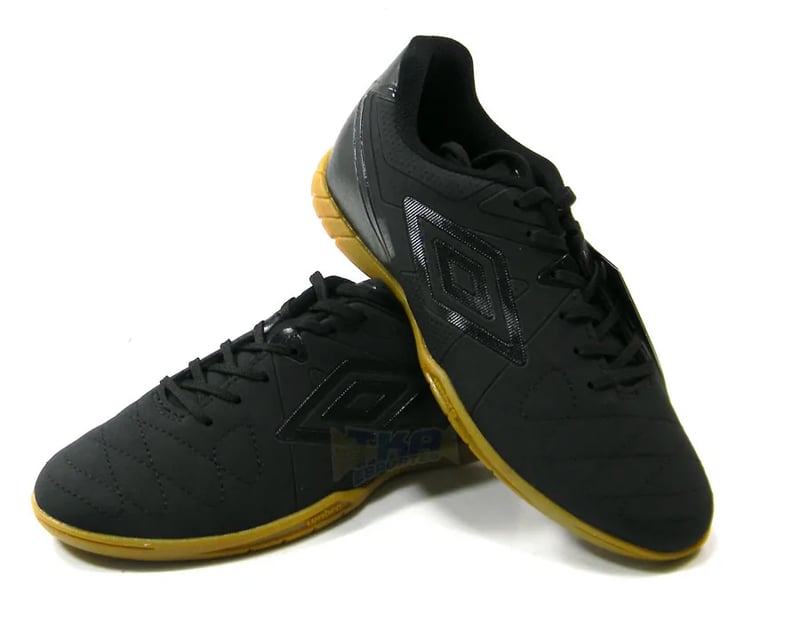 Tenis Umbro ATTAK Eternal Futsal pto