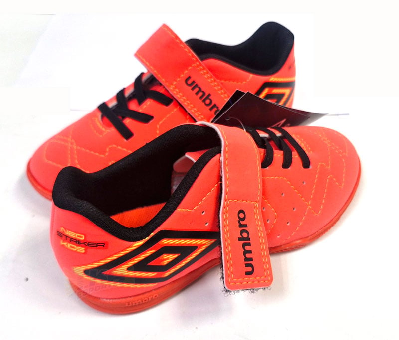 Tenis-Umbro-NEO-STRIKER-Futsal-lr-infantil4
